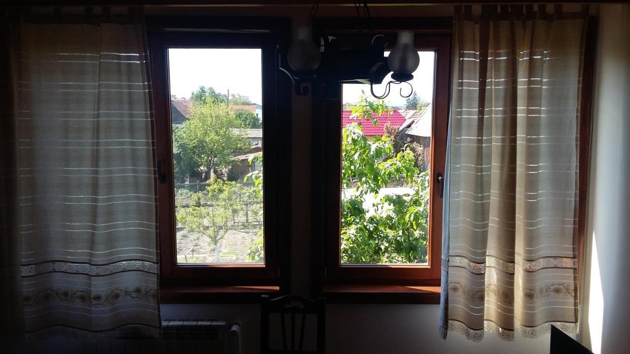 Albinuta Guesthouse Ozun Экстерьер фото