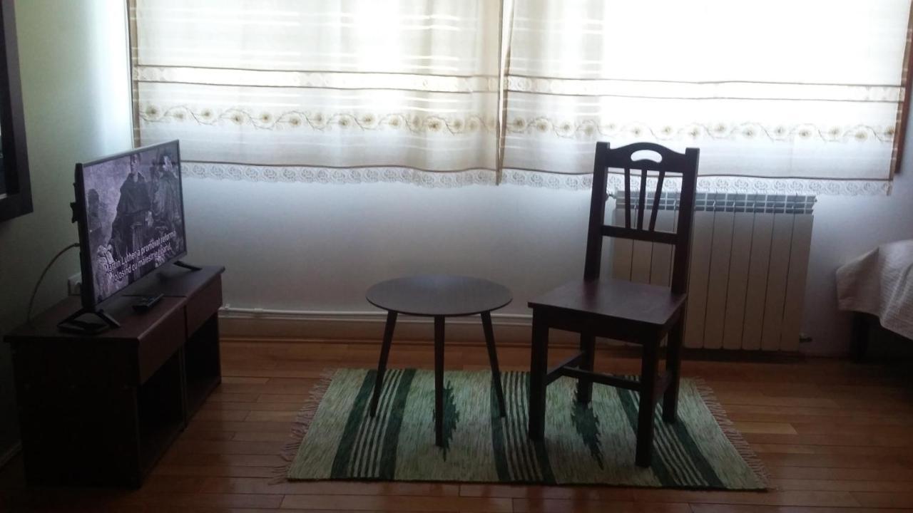 Albinuta Guesthouse Ozun Экстерьер фото