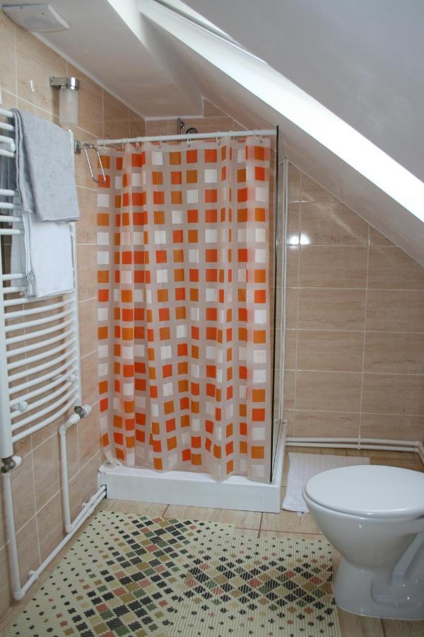 Albinuta Guesthouse Ozun Экстерьер фото