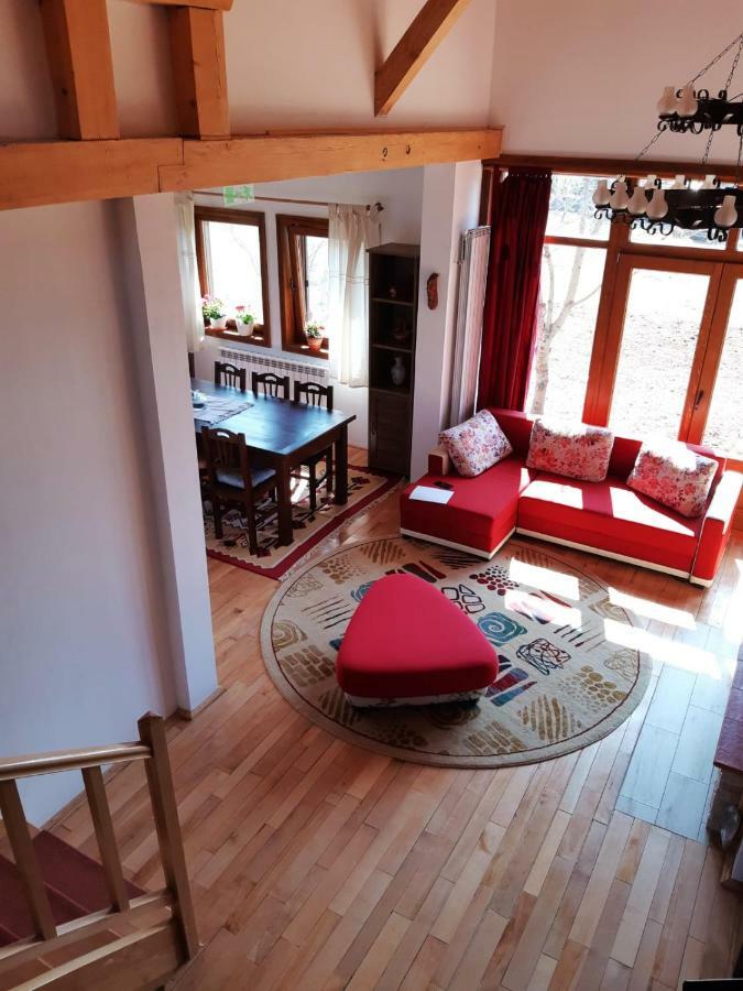 Albinuta Guesthouse Ozun Экстерьер фото